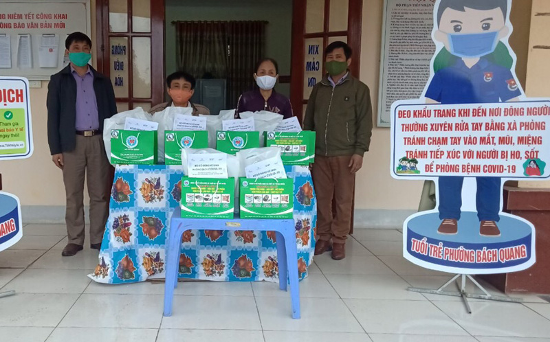 Hỗ trợ một số tổ chức, cá nhân phòng, chống dịch COVID-19