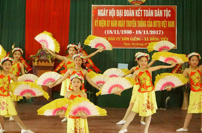 Lãnh đạo tỉnh dự Ngày hội đại đoàn kết toàn dân tộc