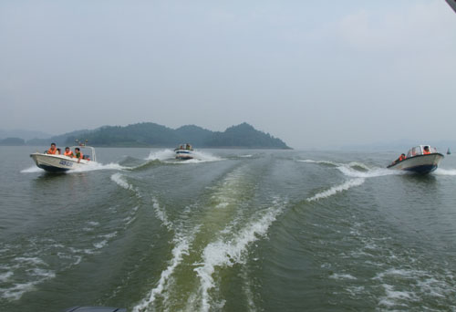 Trên 60 cán bộ, chiến sĩ Công an thao diễn tìm kiếm cứu hộ, cứu nạn