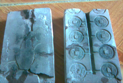Phát hiện khuôn đúc tiền cổ ở Định Hóa