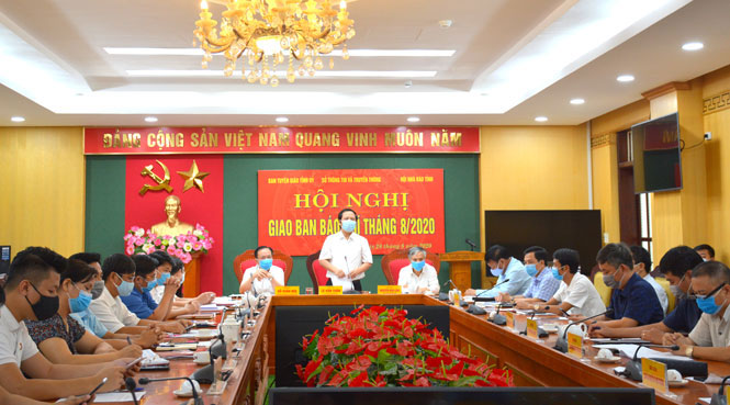 Xác minh, xử lý kịp thời vấn đề báo chí phản ánh