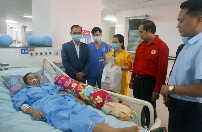 "Tưởng nhớ người đi - Vì người ở lại"