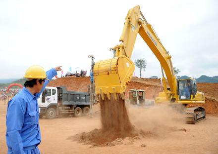 Khởi công thủy điện Trung Sơn
