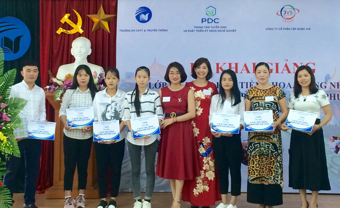 Trường Đại học Công nghệ thông tin và Truyền thông: Khai giảng lớp dự bị đại học tiếng Nhật và tiếng Hoa