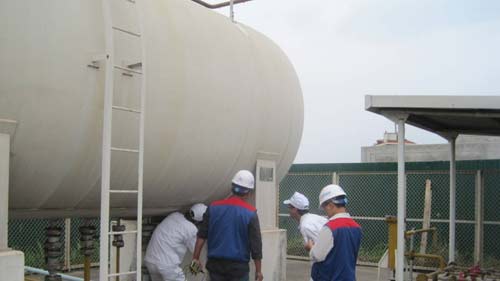 Bộ Tài chính cân nhắc giảm thuế nhập khẩu gas