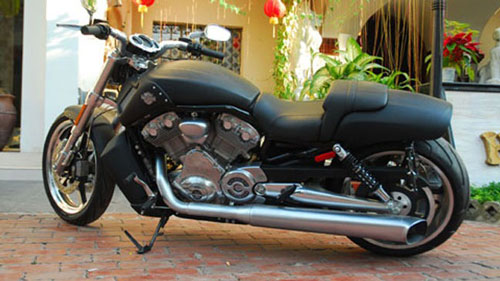 Cận cảnh Harley-Davidson V-rod 2012 tại Việt Nam