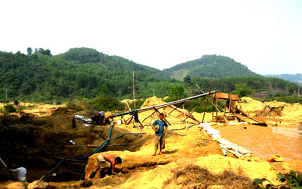 Tăng cường kiểm tra, xử lý nghiêm hoạt động khoáng sản trái phép