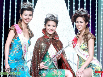 Người đẹp 20 tuổi trở thành Hoa hậu Hồng Kông 2010