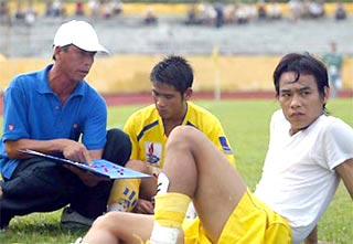 V.Ninh Bình ký hợp đồng với huấn luyện viên Nguyễn Văn Thịnh