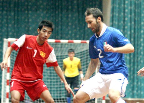 Khởi tranh giải Futsal quốc tế
