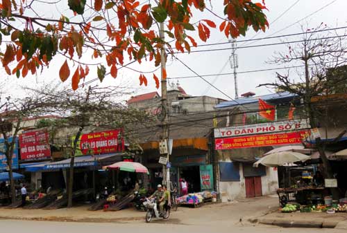 Phát triển thương mại: Cái khó còn “bó” cái khôn