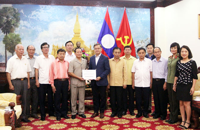 Hội Hữu nghị Việt Nam - Lào kỷ niệm 10 năm Ngày  thành lập