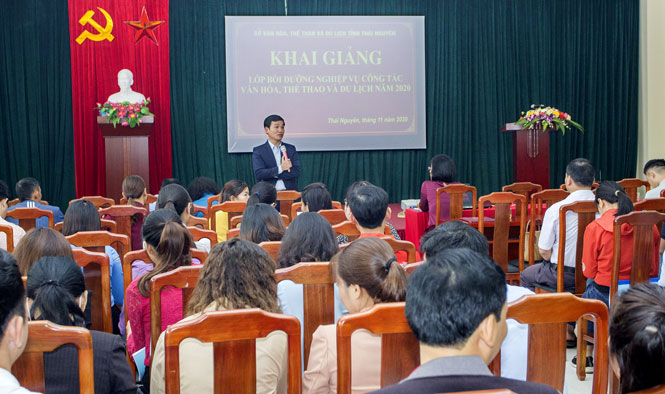 Bồi dưỡng nghiệp vụ văn hóa, thể thao và du lịch