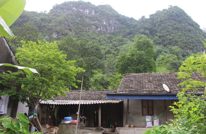 Nguy cơ mất an toàn trong mùa mưa bão