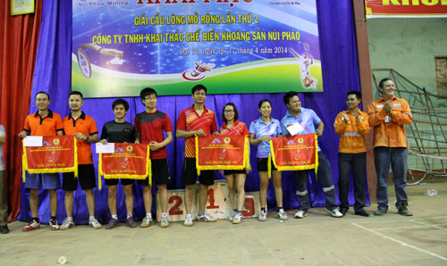 NuiPhao Mining: Tổ chức Giải Cầu lông mở rộng lần thứ 2