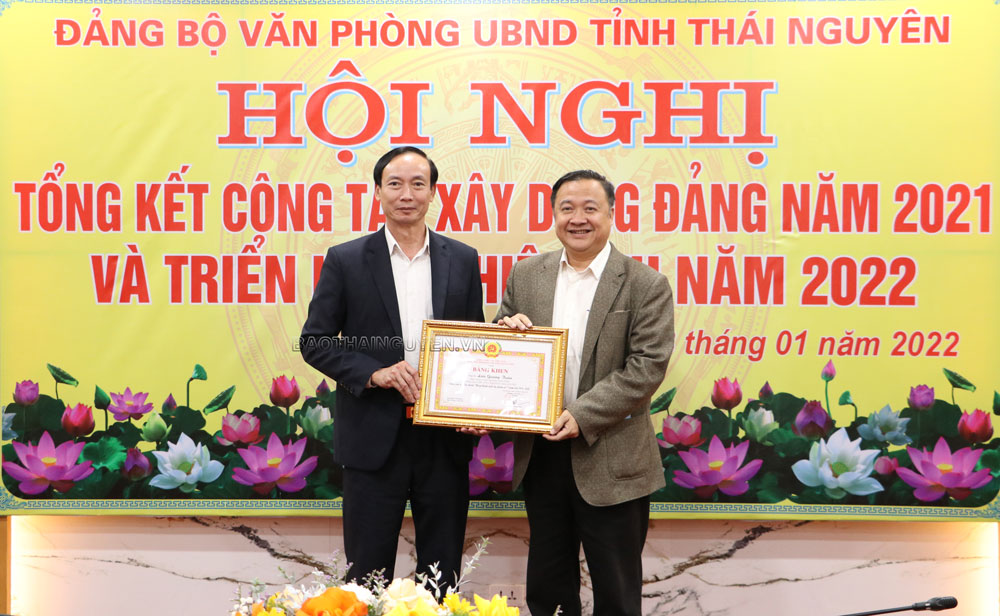 Đảng uỷ Văn phòng UBND tỉnh: Chỉ đạo tham mưu xử lý trên 72.700 văn bản