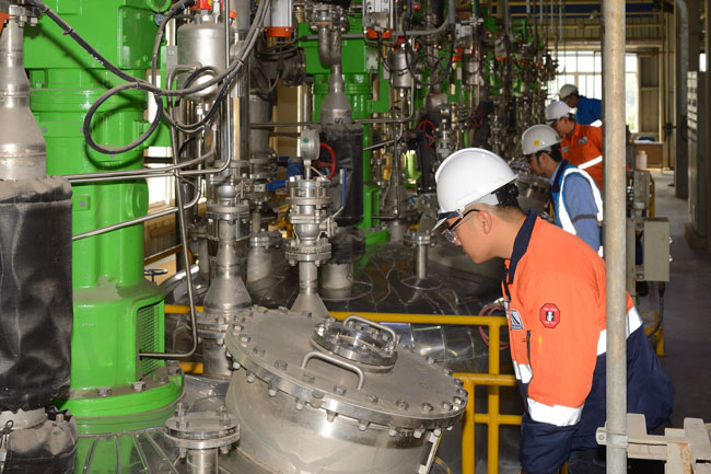 Hoạt động sản xuất trong Nhà máy Núi Pháo - H.C.Starck