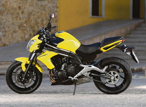 2012 Kawasaki ER-6n đã có mặt trên thị trường