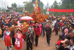 Khai hội núi Văn, núi Võ