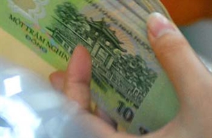 Lãi suất giảm nhưng không dễ vay