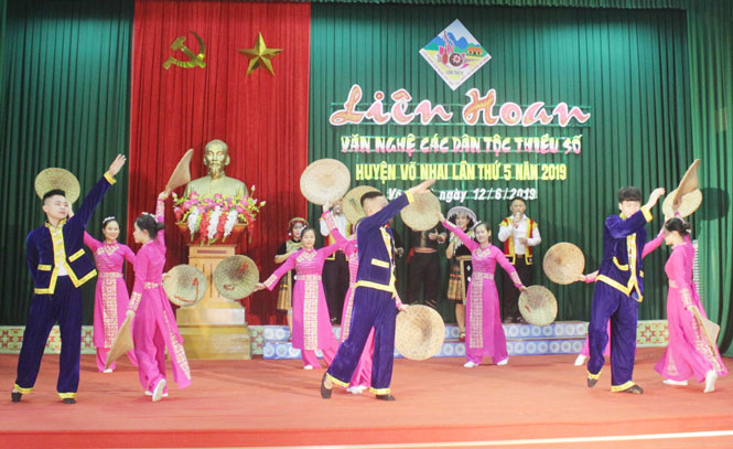 Liên hoan văn nghệ các dân tộc thiểu số huyện Võ Nhai