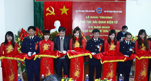 Khai trương thủ tục hải quan điện tử