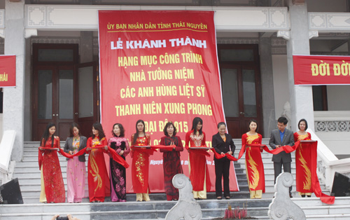 Khánh thành Nhà tưởng niệm các Anh hùng liệt sĩ TNXP Đại đội 915