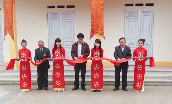 Khánh thành Nhà văn hóa xóm Vinh Quang 2