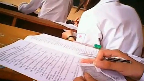 Quay cóp, ném "phao" trong phòng thi