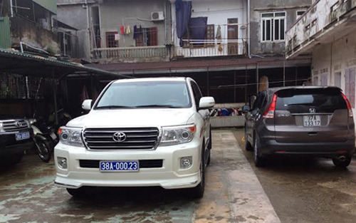 Bộ Tài chính vào cuộc vụ xe biển xanh giả ở Hà Tĩnh