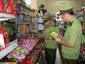 Xử lý kịp thời các hành vi tiếp tay cho buôn lậu