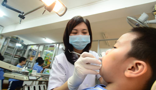 Nha học đường: Gánh nặng cho trường học