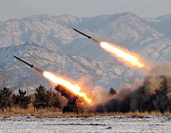 Hàn Quốc sản xuất tên lửa tầm xa