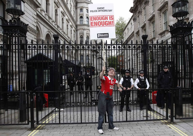 Anh sẽ sa thải công chức “ngồi chơi lãnh lương”