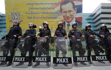 Thái Lan: Rạn nứt chính trường