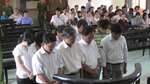 Nguyên giám đốc Sở TN - MT Phú Yên cùng 9 cán bộ lãnh án