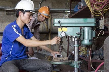 Lập nghiệp từ hai bàn tay trắng