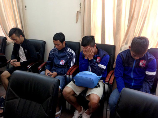 B&oacute;ng đ&aacute; Việt: Người h&ugrave;ng lội ruộng v&agrave; cậu ấm b&aacute;n độ