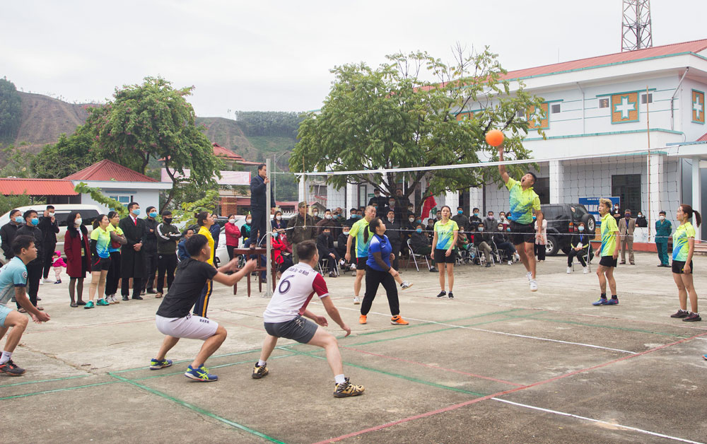 Xã Lâu Thượng tổ chức Đại hội thể dục thể thao