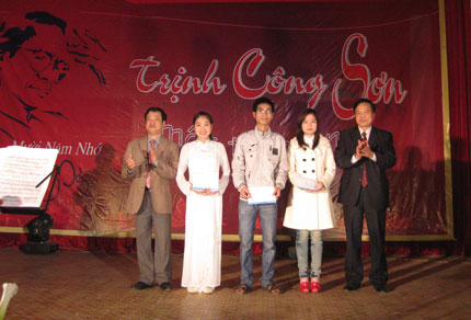 Đêm nhạc tưởng nhớ Trịnh Công Sơn