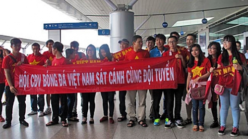 Đội tuyển bóng đá quốc gia lên đường sang Malaysia