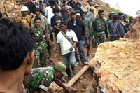 Tai nạn mỏ vàng thảm khốc ở Indonesia