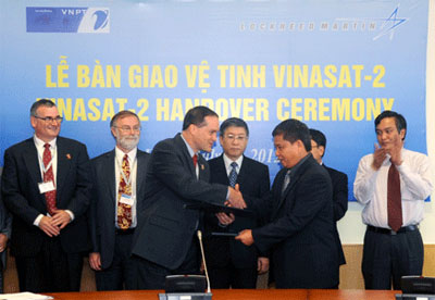 VNPT chính thức nhận bàn giao vệ tinh VINASAT-2