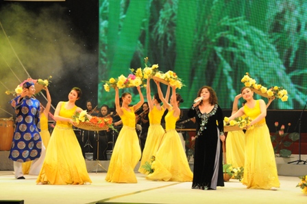 Giai điệu tháng Tư