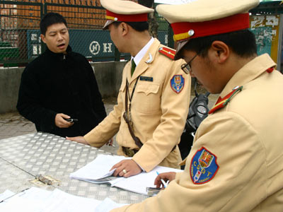 Lập biên bản 1.341 trường hợp vi phạm ATGT