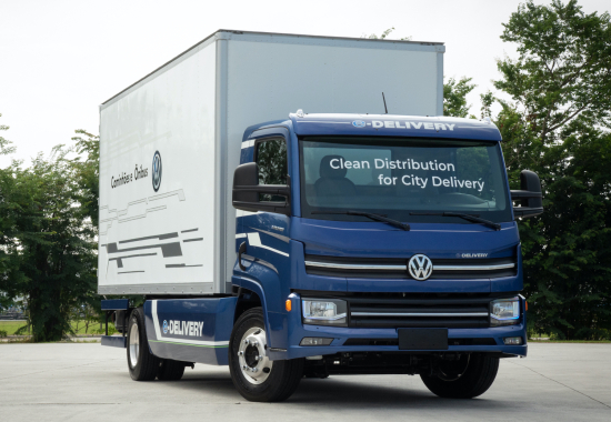 Volkswagen ra mắt xe tải thuần điện đầu tiên được sản xuất hoàn toàn tại Brazil