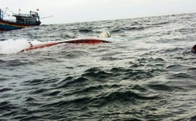 Đã tìm được hai thi thể nạn nhân vụ chìm tàu cá ở Bình Thuận