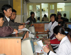 Bộ trưởng Y tế khẳng định không tăng đồng loạt 350 giá dịch vụ y tế