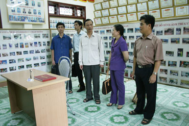 Đoàn công tác HĐND tỉnh giám sát thực hiện Chương trình 135 tại Định Hóa