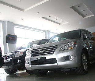 Đi mua xe thời… ế ẩm